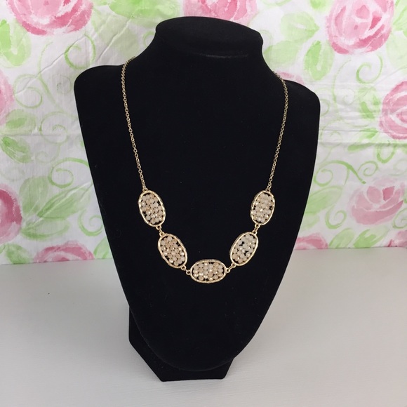 Pretty Gold Tone Peachy Beaded Necklace - Picture 2 of 6